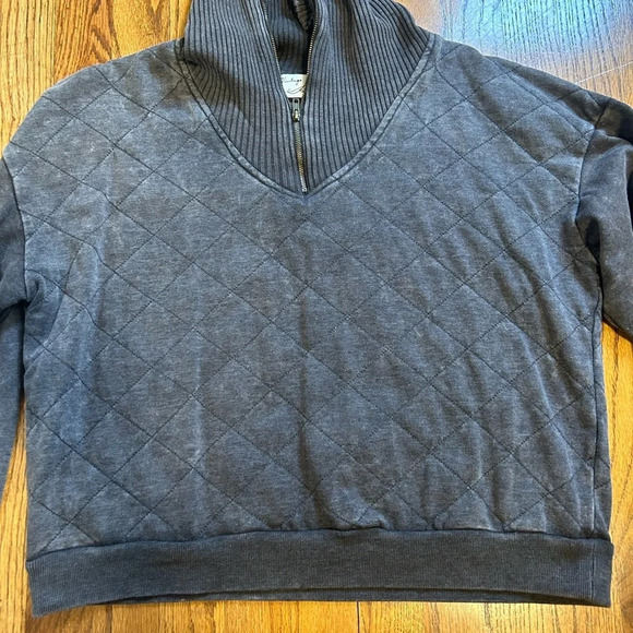 Vintage Havana Quilted Quarter Zip - Picture 2 of 6